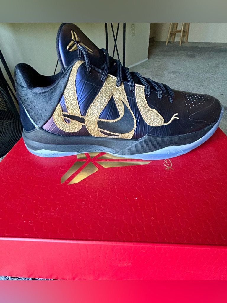 Kobe V Protro Sneakers